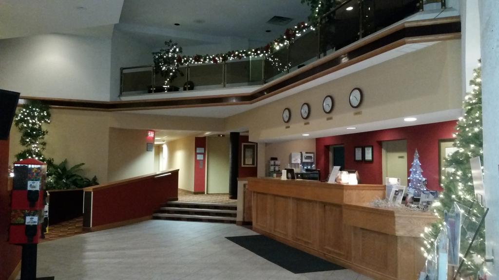 Canadas Best Value Inn ウェランド エクステリア 写真