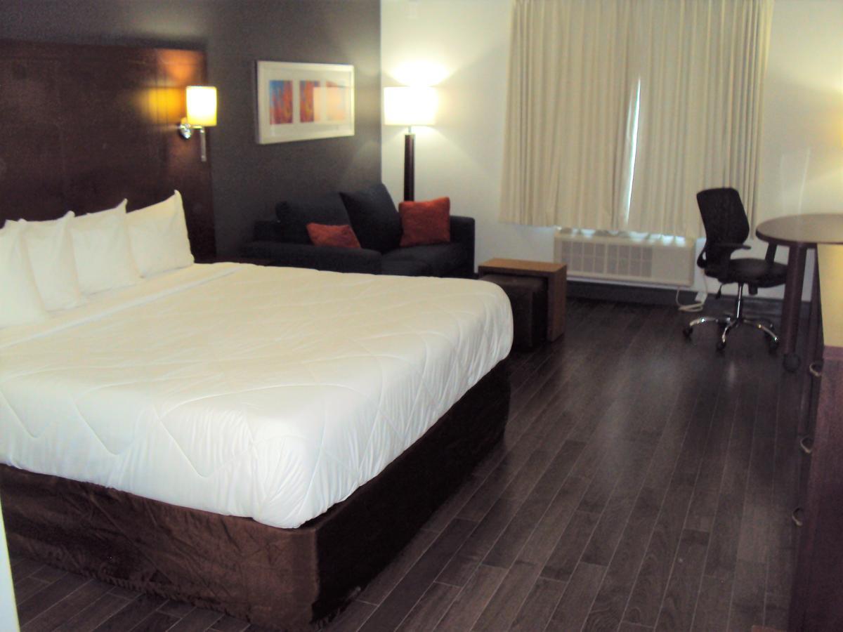 Canadas Best Value Inn ウェランド エクステリア 写真