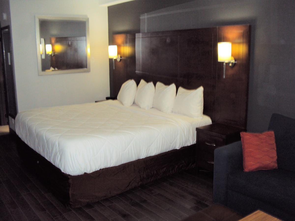 Canadas Best Value Inn ウェランド エクステリア 写真