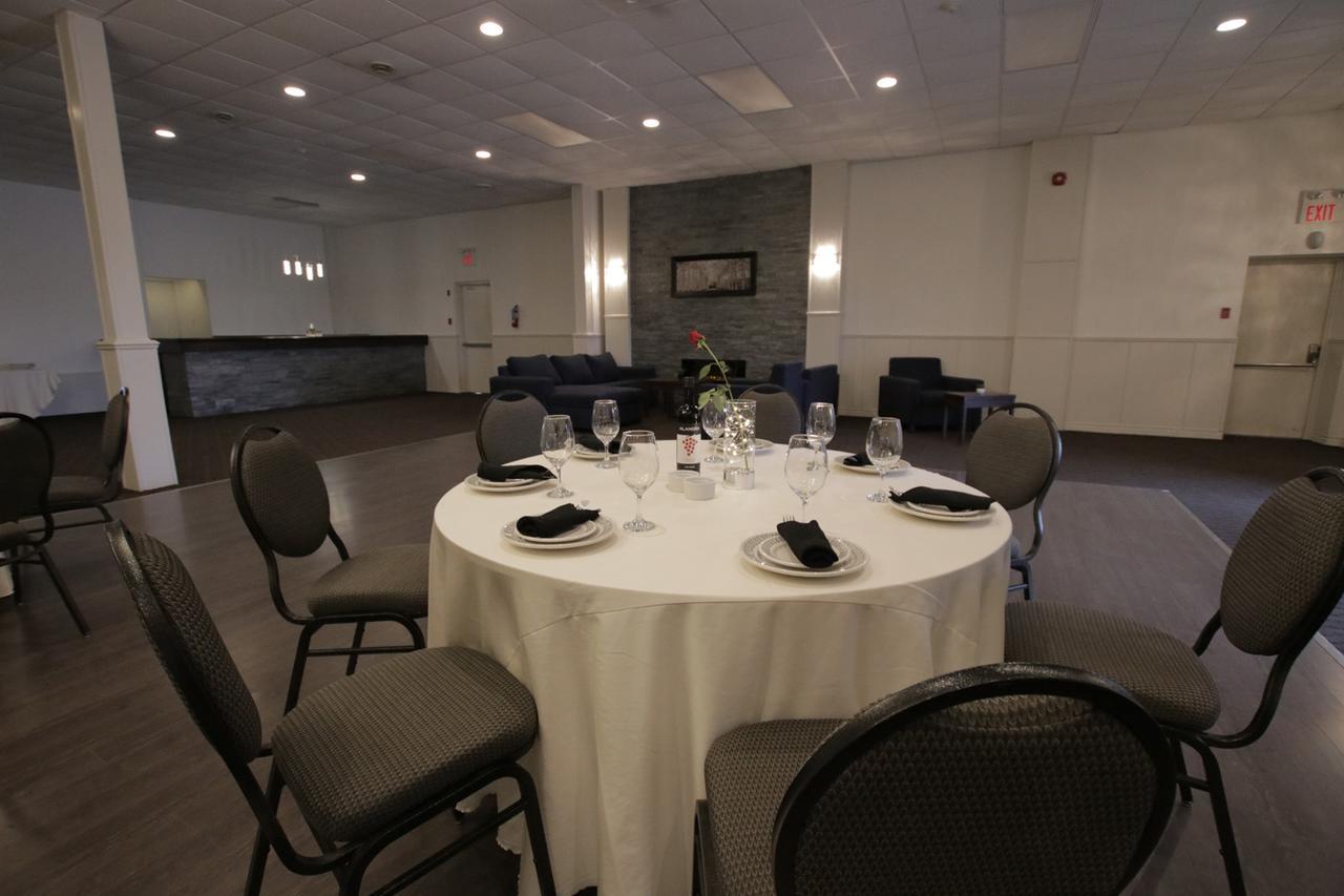 Canadas Best Value Inn ウェランド エクステリア 写真