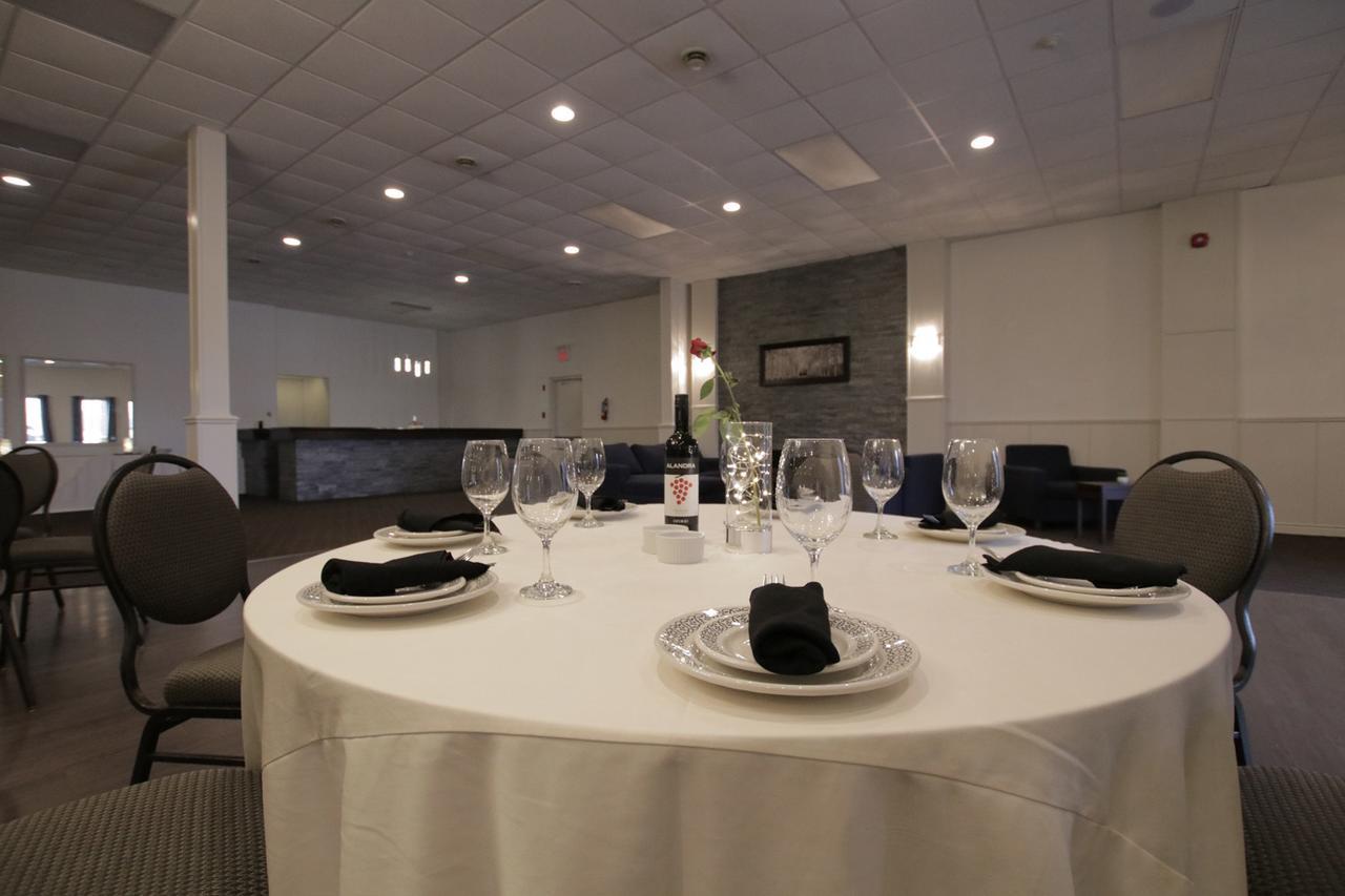 Canadas Best Value Inn ウェランド エクステリア 写真