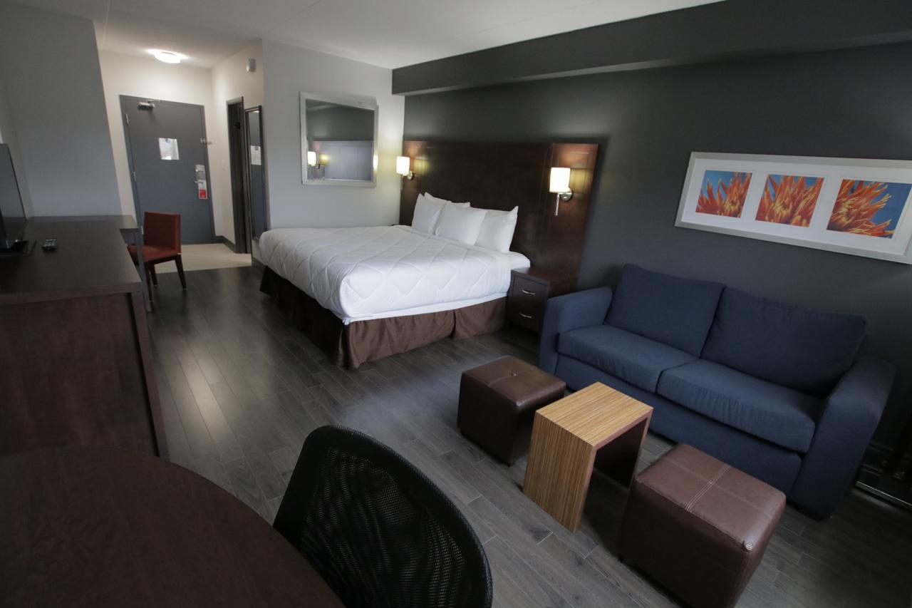 Canadas Best Value Inn ウェランド エクステリア 写真