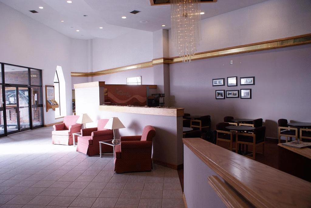 Canadas Best Value Inn ウェランド エクステリア 写真